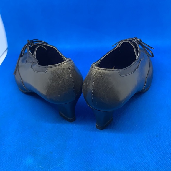 Vintage Gray and black Chaussures Givenchy laced Paris shoes - Picture 4 of 11